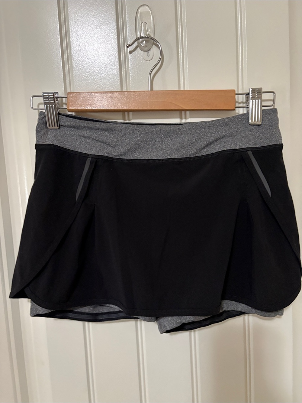 Lucy Black‎ and Gray Athletic Skort